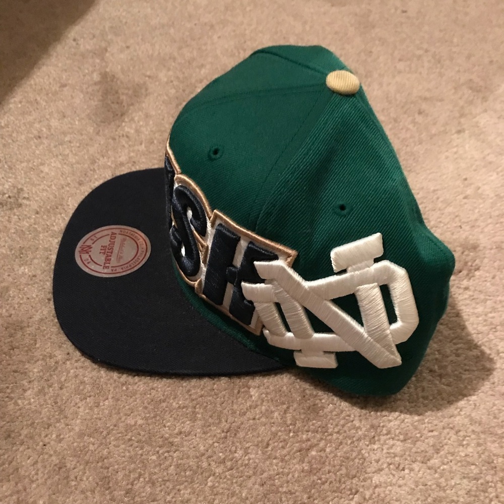 Mitchell & Ness - Picture 2 of 4